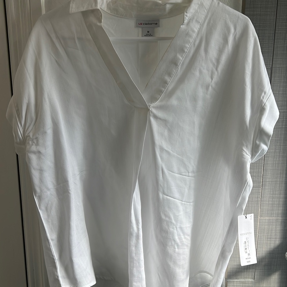 Liz Claiborne White Top